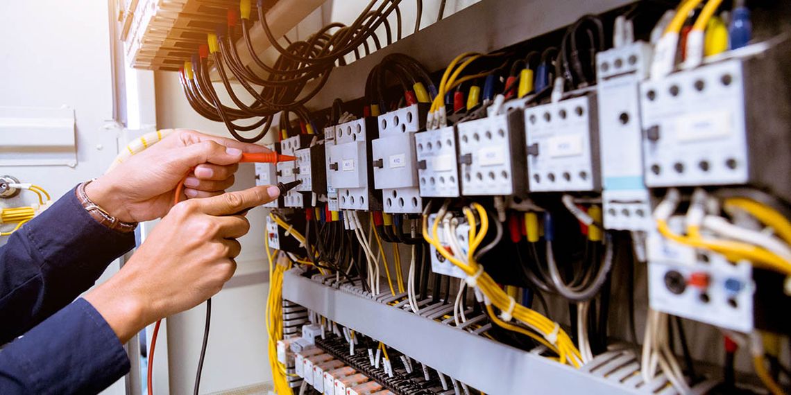 DGUV V3 Prüfung: Warum sie für die elektrische Sicherheit am Arbeitsplatz unerlässlich ist